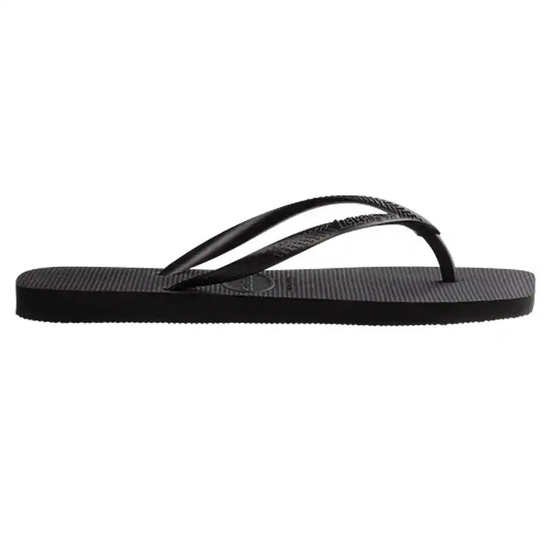 Black Havaianas beach sandal